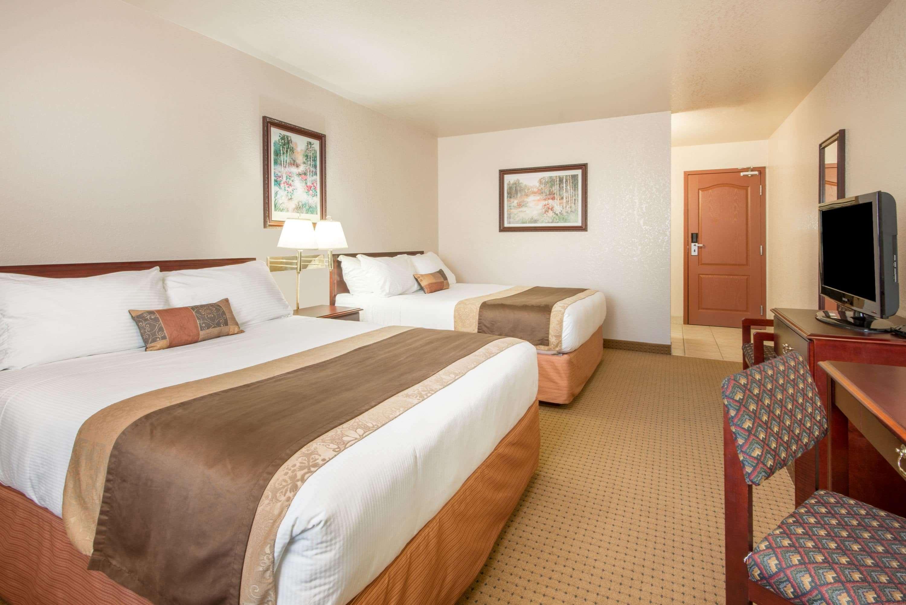 Gold Circle Hotel