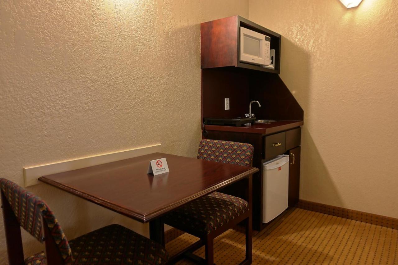 Gold Circle Hotel